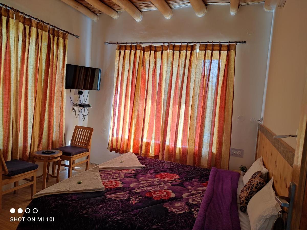 The Mir Villa Ladakh เลห์ ภายนอก รูปภาพ