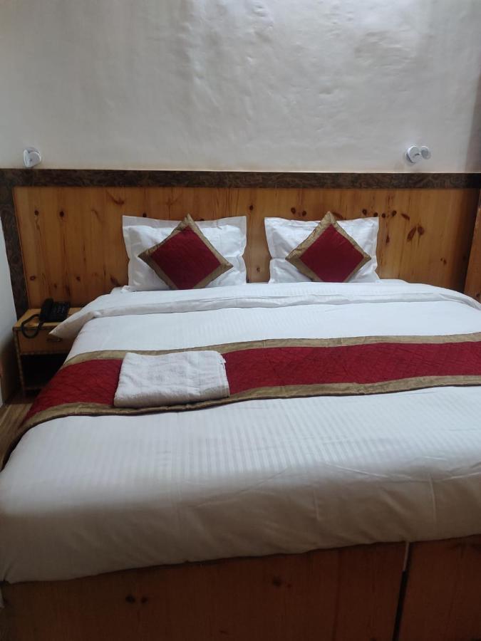 The Mir Villa Ladakh เลห์ ภายนอก รูปภาพ